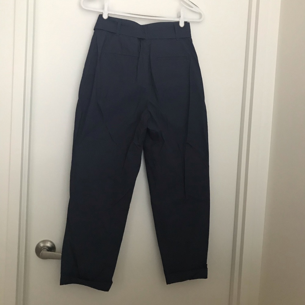 Aritzia tie front pants - size 2 - Picture 3 of 4